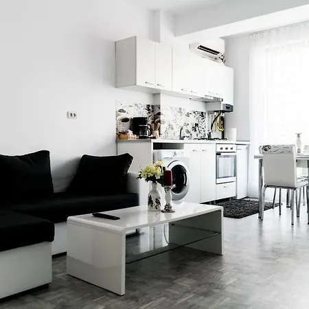 דירה Cube Apartments
