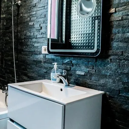 Cube Apartments דירה Năvodari
